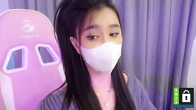 Snapshot of San___San chatting on 02-26-25, 09:58 San San online show from 02-26-25, 09:58