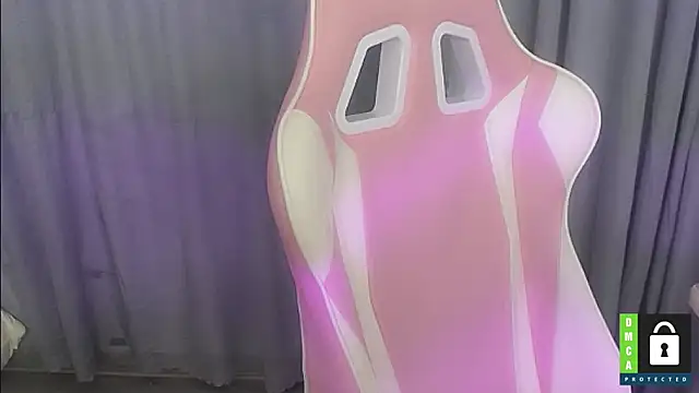 Snapshot of San___San chatting on 09-25-25, 02:37 San San online show from 09-25-25, 02:37