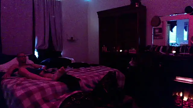 iBoneher69 online show from 11-21-25, 03:54