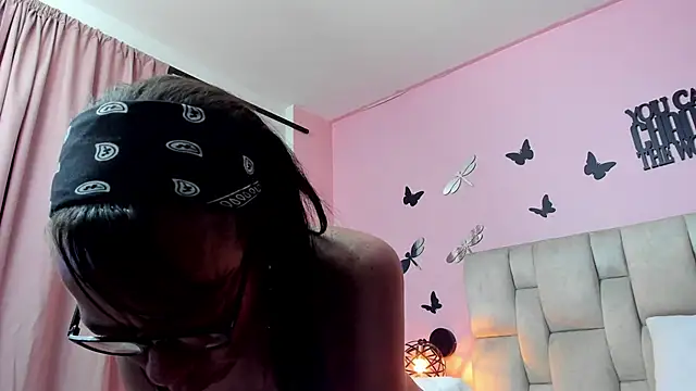 daniela xue online show from 01-24-25, 01:56