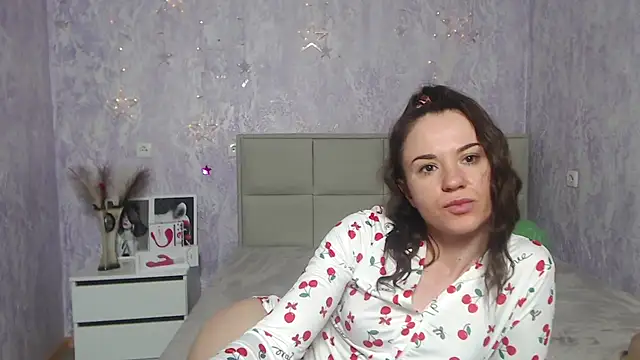 KaraCriegs online show from 01-30-25, 04:16