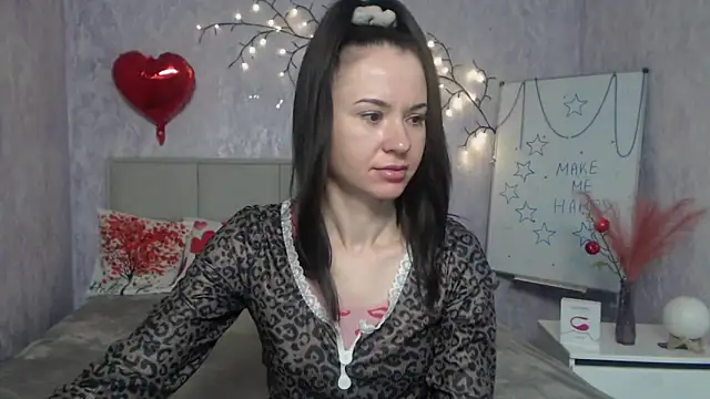 KaraCriegs online show from 01-18-26, 08:01