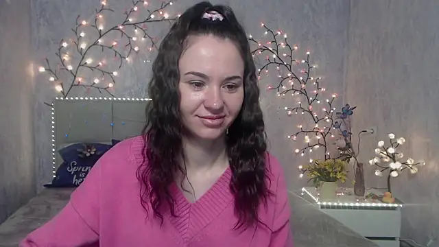 KaraCriegs online show from 04-19-26, 05:23