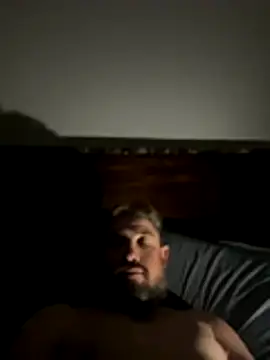 caliguy37 online show from 10-28-25, 03:43