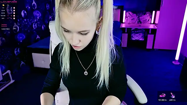 ShhhO O online show from 10-13-25, 05:57