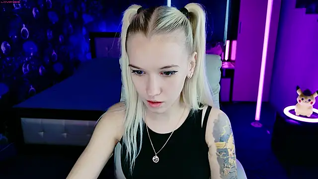 ShhhO O online show from 10-30-25, 09:44