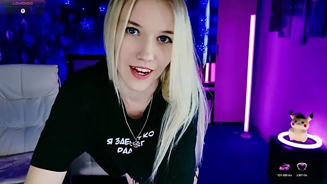 Snapshot of ShhhO_O chatting on 02-12-26, 09:04 ShhhO O online show from 02-12-26, 09:04