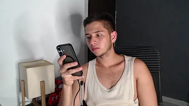 Snapshot of harold_18_ chatting on 03-09-26, 05:06 harold 18 online show from 03-09-26, 05:06