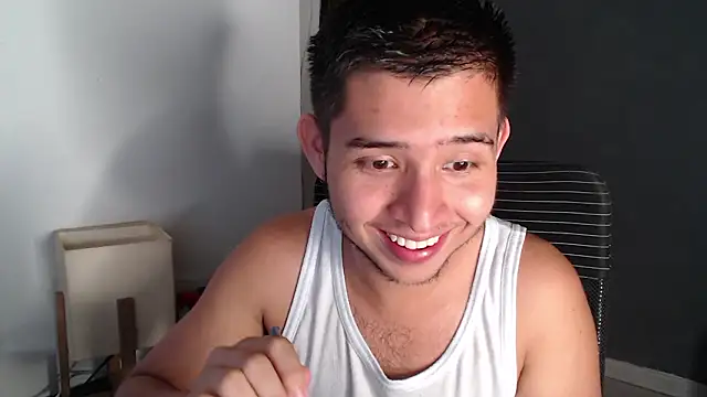 Snapshot of harold_18_ chatting on 03-12-26, 06:25 harold 18 online show from 03-12-26, 06:25