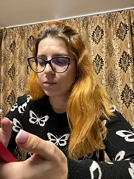 Snapshot of NadiraNoor chatting on 01-28-25, 01:49 NadiraNoor online show from 01-28-25, 01:49
