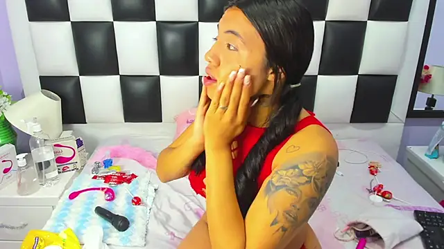 arianaa tompsoon online show from 11-27-25, 03:08