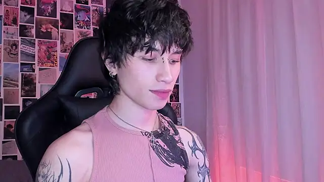 liamelf online show from 01-20-25, 05:26