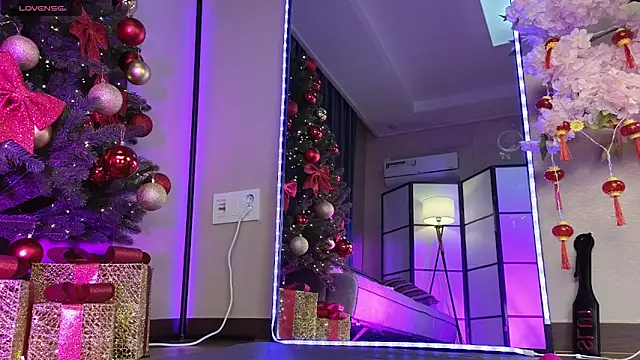 Snapshot of Marry_Cordy chatting on 12-19-24, 02:13 Marry Cordy online show from 12-19-24, 02:13