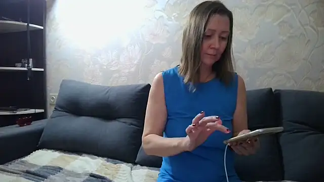 Snapshot of WindChristy chatting on 11-20-25, 04:07 WindChristy online show from 11-20-25, 04:07