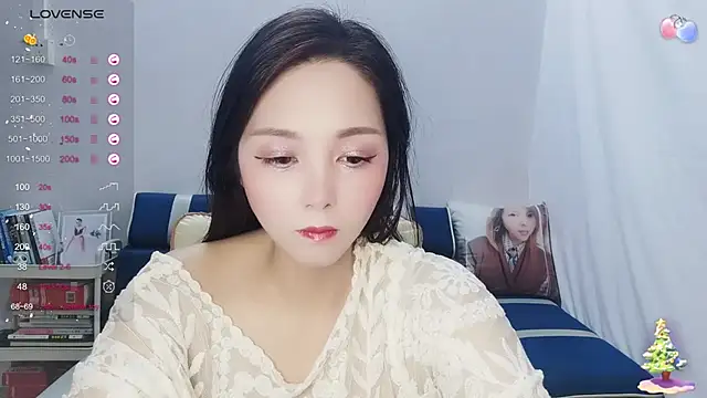 Snapshot of Toookiss chatting on 01-21-25, 03:37 Toookiss online show from 01-21-25, 03:37