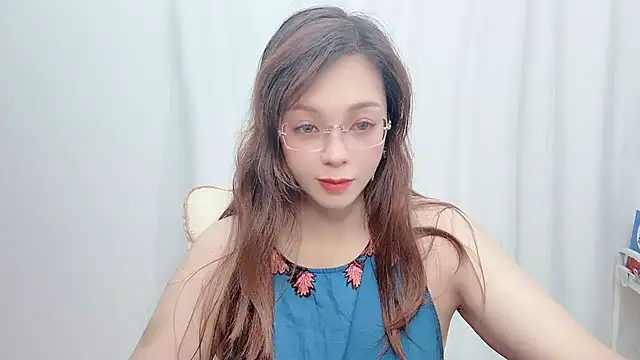 Snapshot of Toookiss chatting on 10-04-25, 02:04 Toookiss online show from 10-04-25, 02:04