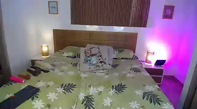 ShanonLe online show from 02-12-25, 08:07