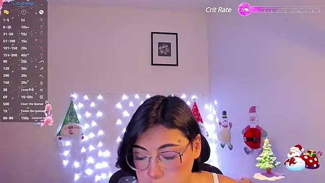 Snapshot of MonieLodge chatting on 12-10-24, 01:43 MonieLodge online show from 12-10-24, 01:43