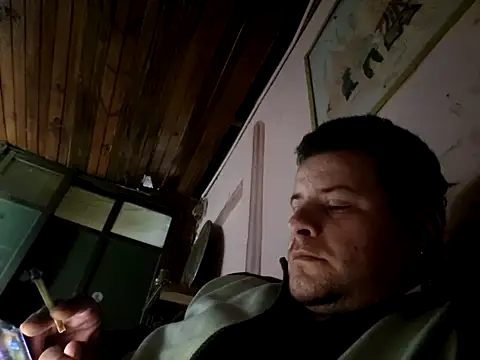 TusOjitosClaros69 online show from 12-09-24, 06:45