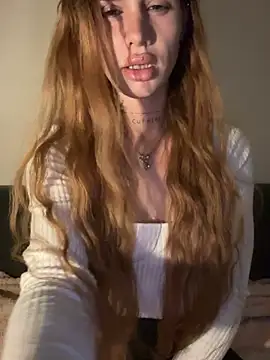 EmiliaCatalina online show from 06-07-26, 01:32