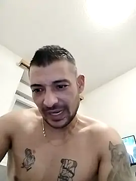 Snapshot of Zoltanioan26 chatting on 10-21-25, 09:59 Zoltanioan26 online show from 10-21-25, 09:59