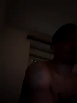 Snapshot of Zoltanioan26 chatting on 11-01-25, 03:14 Zoltanioan26 online show from 11-01-25, 03:14