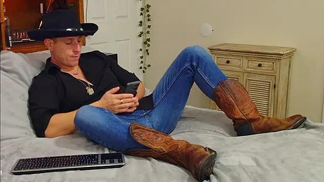 zack Fisher online show from 01-13-26, 01:00