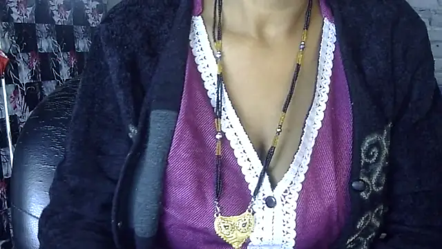 Anjali Milsi online show from 12-18-25, 04:24