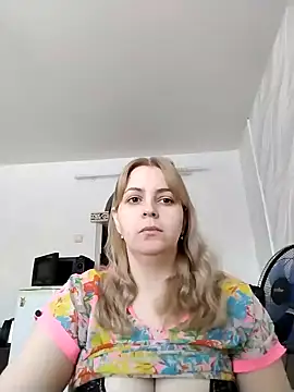 Snapshot of Lady_nice_cat chatting on 01-16-25, 03:56 Lady nice cat online show from 01-16-25, 03:56