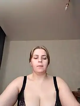 Snapshot of Lady_nice_cat chatting on 01-22-25, 04:02 Lady nice cat online show from 01-22-25, 04:02