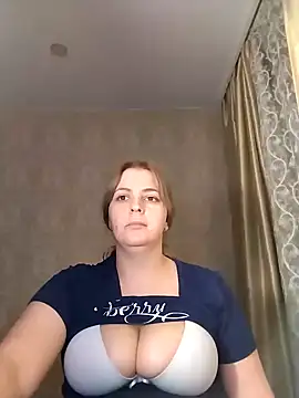 Snapshot of Lady_nice_cat chatting on 02-04-25, 11:38 Lady nice cat online show from 02-04-25, 11:38