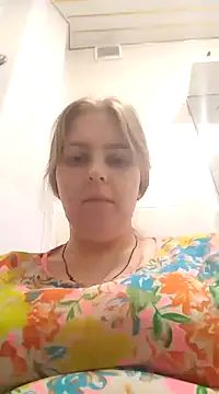 Snapshot of Lady_nice_cat chatting on 02-19-25, 07:39 Lady nice cat online show from 02-19-25, 07:39