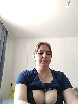 Snapshot of Lady_nice_cat chatting on 03-07-25, 04:35 Lady nice cat online show from 03-07-25, 04:35