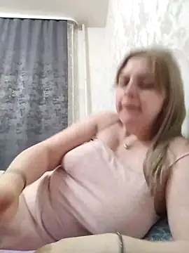 Snapshot of Lady_nice_cat chatting on 03-09-25, 03:05 Lady nice cat online show from 03-09-25, 03:05