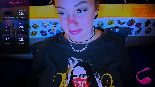 EllieOz online show from 03-21-25, 12:40