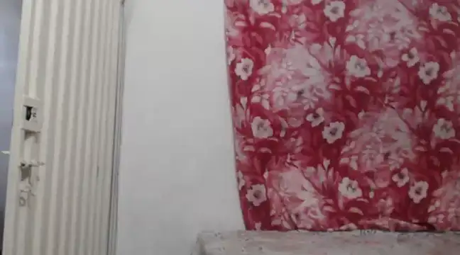 Snapshot of Hard_Unlimited chatting on 01-11-25, 10:18 Hard Unlimited online show from 01-11-25, 10:18