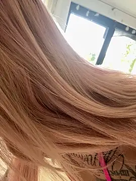 Stella-Kink online show from 10-04-25, 01:09