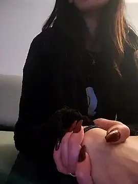 LauraBaby online show from 11-14-25, 10:07