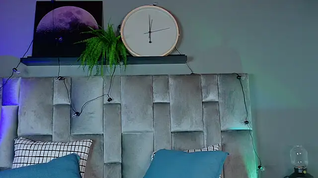 nahomi campbell online show from 09-22-25, 07:38