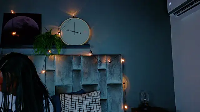 nahomi campbell online show from 09-24-25, 07:39