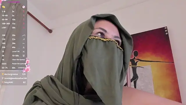 Snapshot of Amina_hafsa chatting on 01-20-25, 04:10 Amina hafsa online show from 01-20-25, 04:10