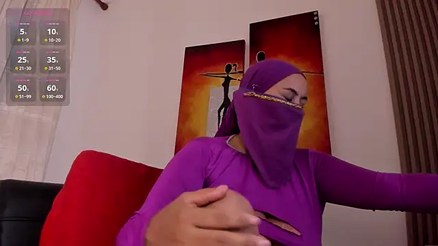 Snapshot of Amina_hafsa chatting on 02-13-25, 08:24 Amina hafsa online show from 02-13-25, 08:24