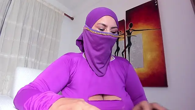 Snapshot of Amina_hafsa chatting on 02-26-25, 08:22 Amina hafsa online show from 02-26-25, 08:22