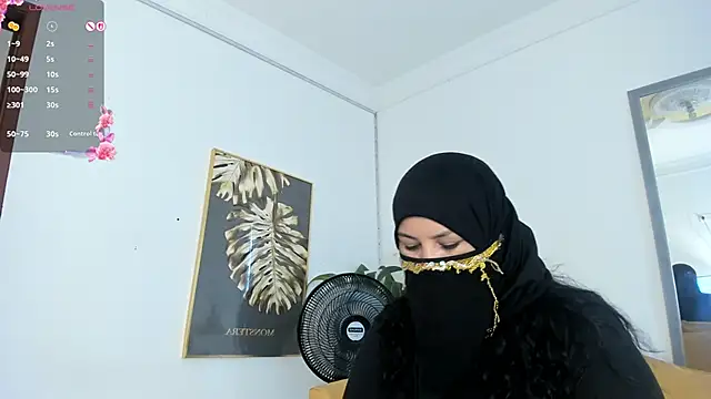 Amina hafsa online show from 06-19-26, 08:34