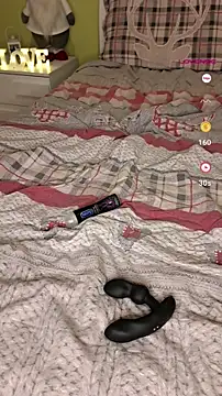 Snapshot of sunrisewhite chatting on 12-12-24, 03:27 sunrisewhite online show from 12-12-24, 03:27