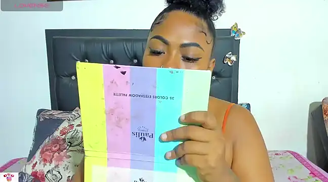 Snapshot of miss-jackson1 chatting on 12-24-24, 10:33 miss-jackson1 online show from 12-24-24, 10:33