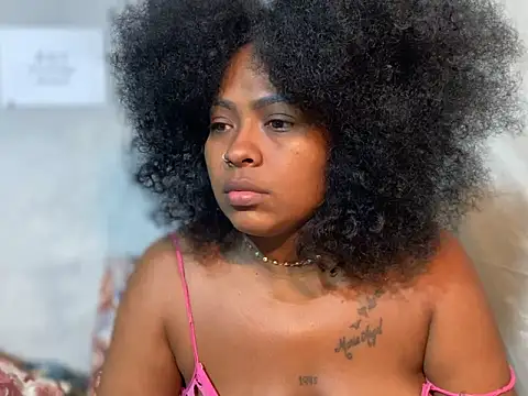 Snapshot of miss-jackson1 chatting on 02-19-25, 10:01 miss-jackson1 online show from 02-19-25, 10:01