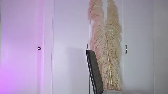 roselinedior online show from 10-09-25, 01:53