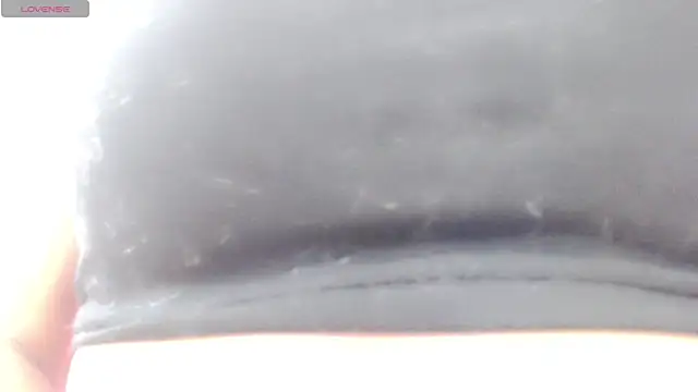 Snapshot of sasha_mom69_ chatting on 03-11-26, 03:18 sasha mom69 online show from 03-11-26, 03:18