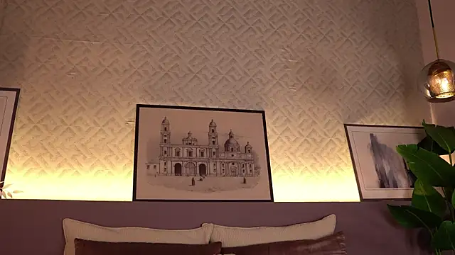 ElleDiane online show from 03-20-25, 06:19